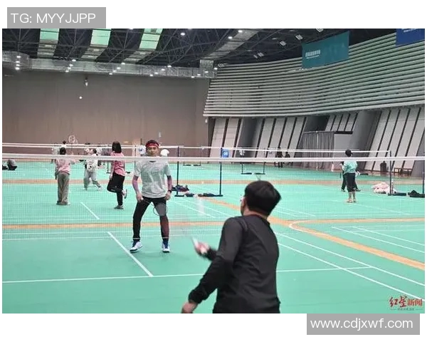 成都羽毛球队灵活性引发热议球迷对战术调整的看法与期待 成都羽毛球队灵活性引发热议球迷对战术调整的看法与期待