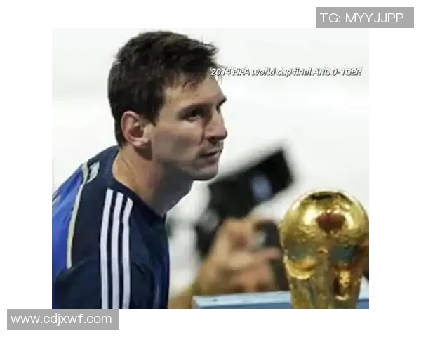 足球明星心中的偶像榜单揭晓他们崇拜的传奇人物与影响力 足球明星心中的偶像榜单揭晓他们崇拜的传奇人物与影响力